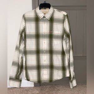 Men’s Hollister button up shirt